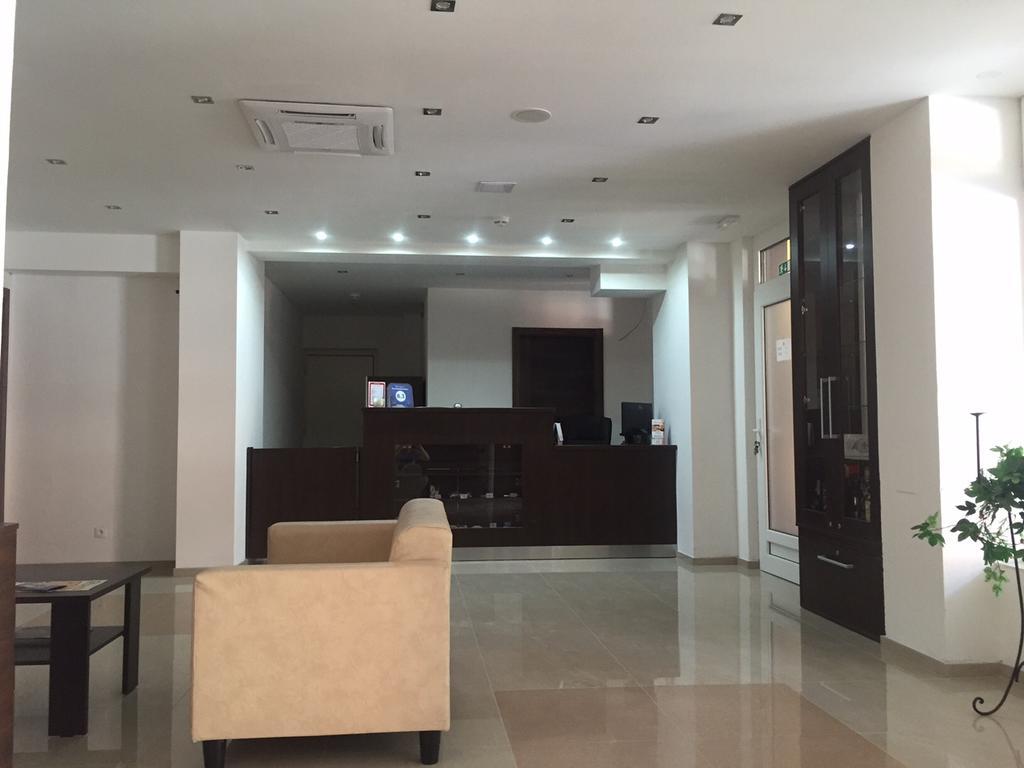 Garni Hotel Anne-Mary Piest'any Exterior photo